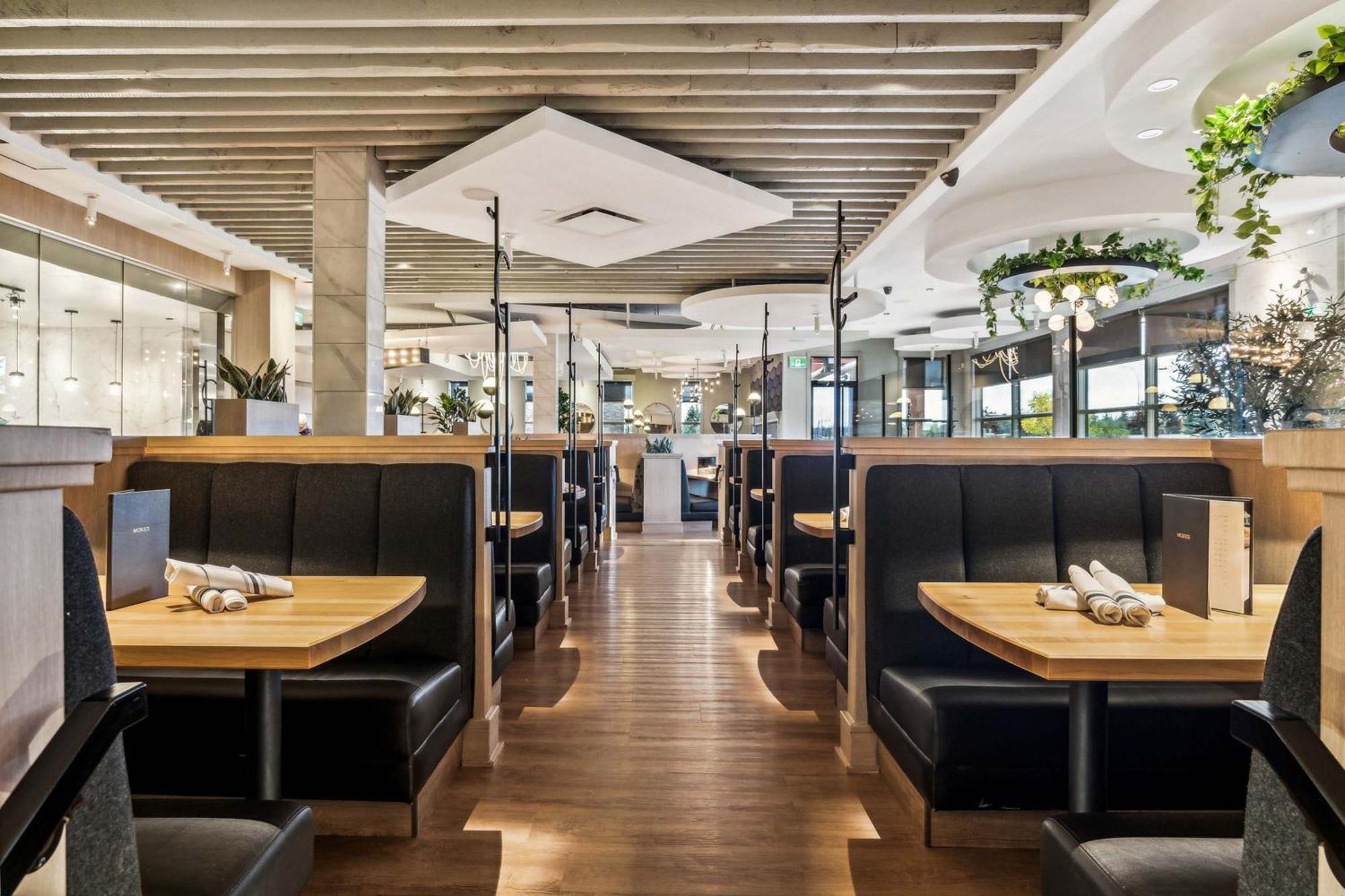 Sandman Signature Calgary Airport Hotel Bagian luar foto